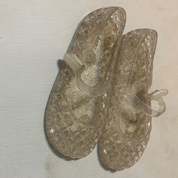 Girls Clear Gold Glitter Jelly Mary Jane Sandals with Adjustable Strap - Picture 2 of 2